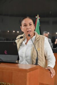 Alondra Torres en Tribuna BCS, no binaria