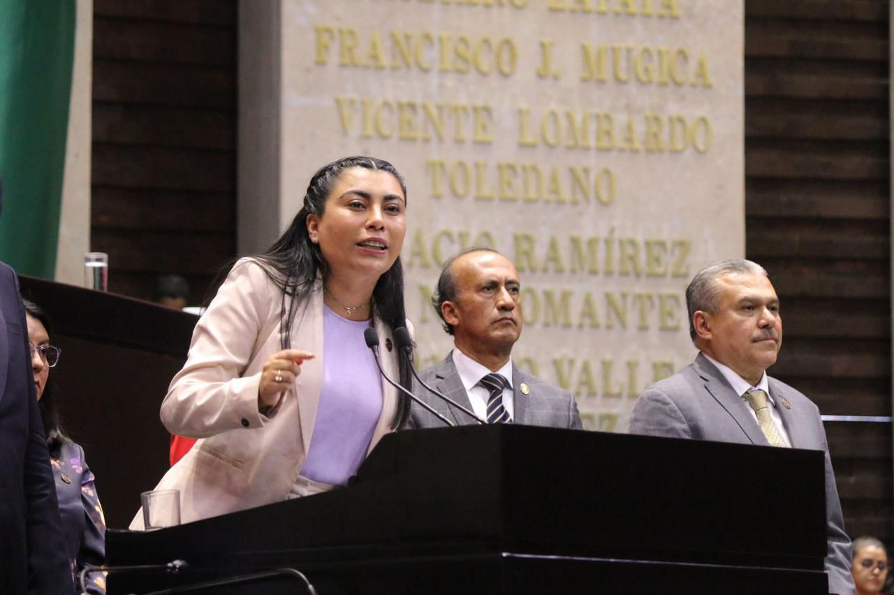 La diputada Nora Escamilla celebra la aprobación de la reforma constitucional en igualdad sustantiva.