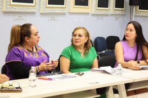 La diputada Leticia Mosso Hernández , del grupo parlamentario del partido del trabajo (PT) como presidenta de la Comisión para la #IgualdadDeGénero del Congreso del Estado, tuve la oportunidad de sostener una reunión fundamental con las consejeras del Instituto Electoral y de Participación Ciudadana (#IEPC).