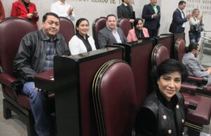 Prof. Ramón Díaz Ávila en trabajo con Grupo Parlamentario PT Veracruz