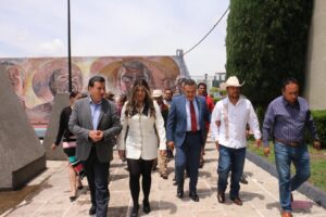 Integrantes del PT Hidalgo Damián Sosa, Kitty Larragoiti Osorio, Francisco Téllez denuncian en el Congreso de Hidalgo