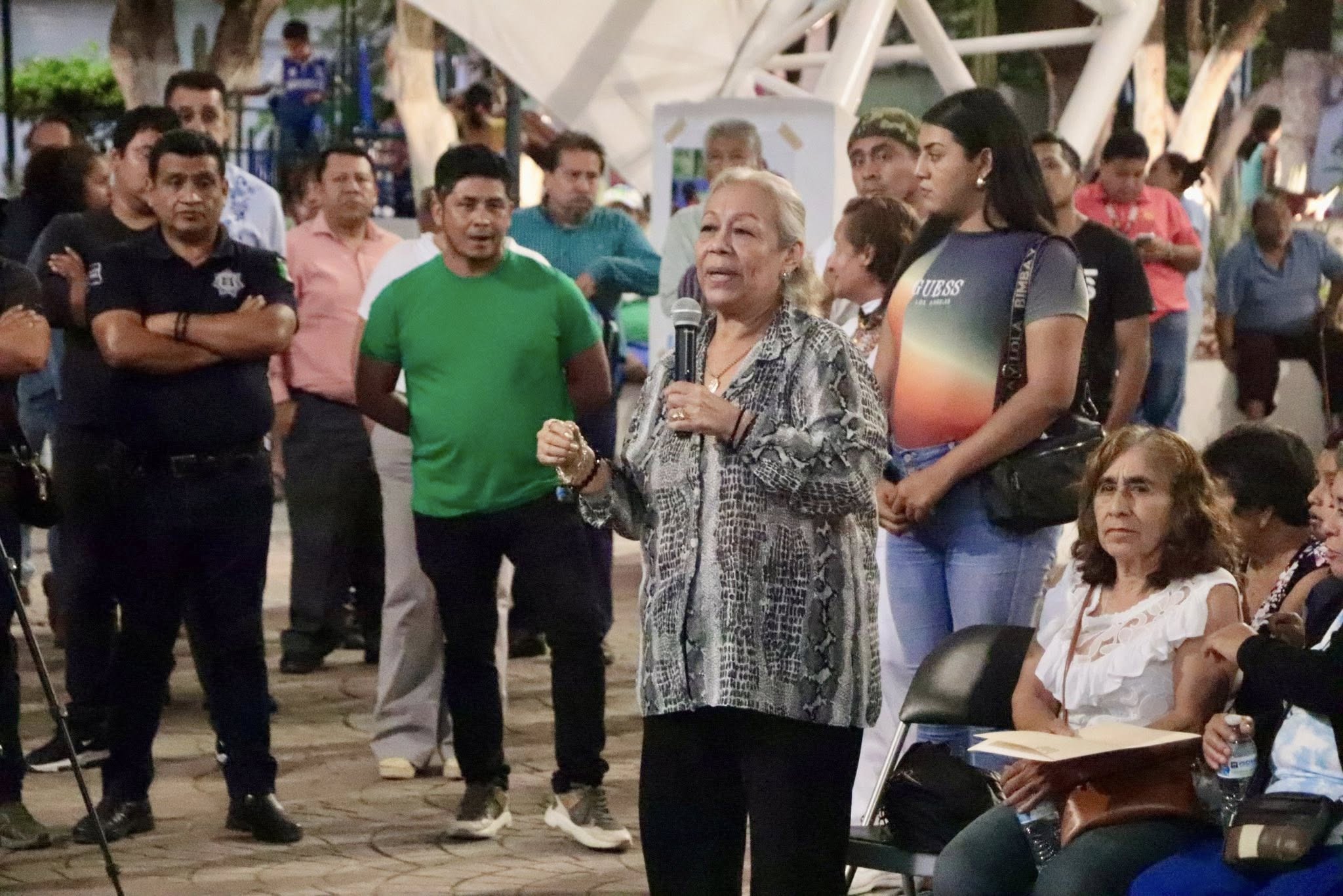  Escuchando a la ciudadanía y seguir impulsando las medidas para la prevención y atención oportuna de enfermedades, gobierno Municipal 2024-2027.