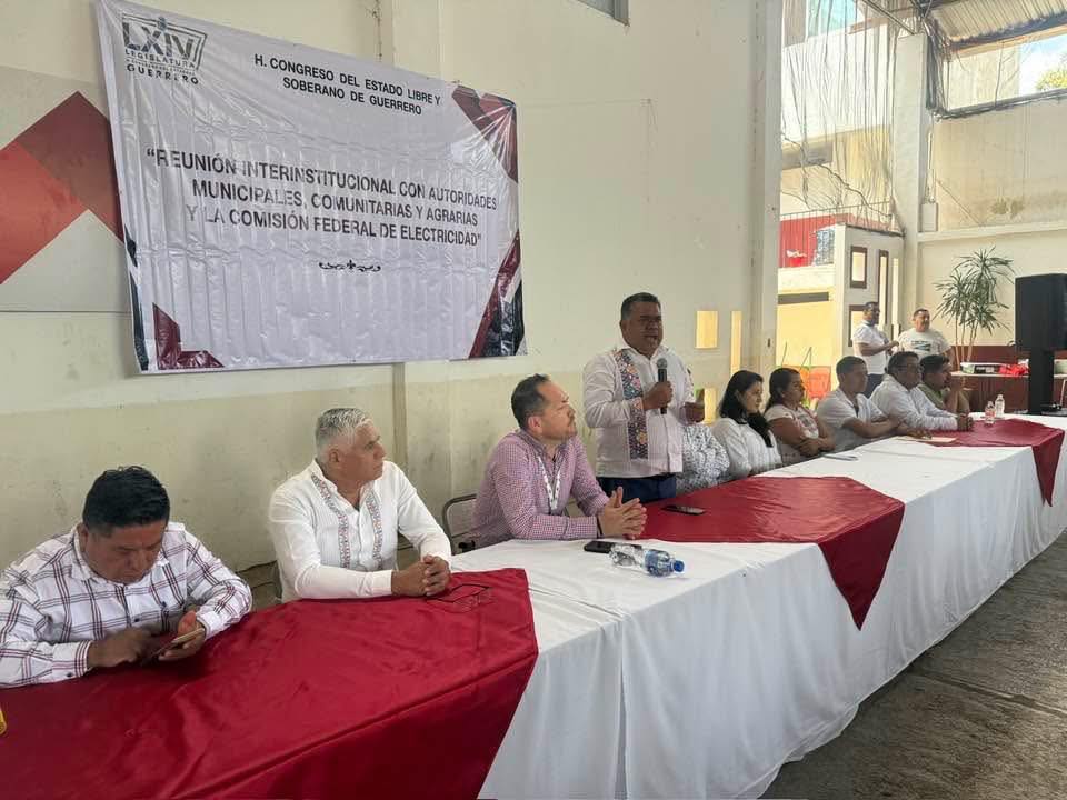 Impulsa diputado Pánfilo Sánchez Almazán mejoras al servicio eléctrico en Olinalá mediante reunión interinstitucional.