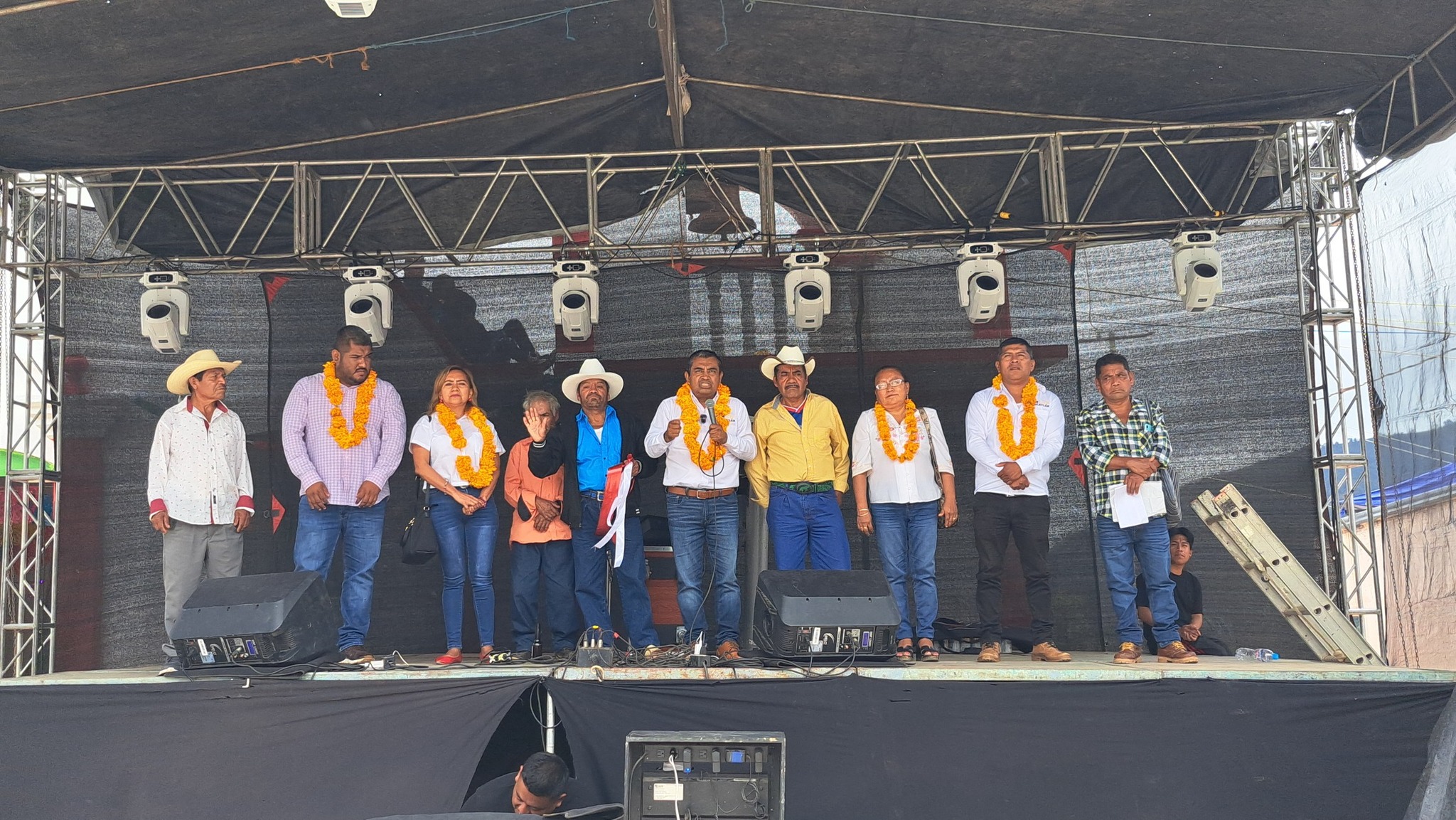 INAUGURA ALCALDE ADAIR HERNÁNDEZ OBRA DE INFRAESTRUCTURA EN LLANO DE MAGUEY, ANEXO DE MIXTECAPA