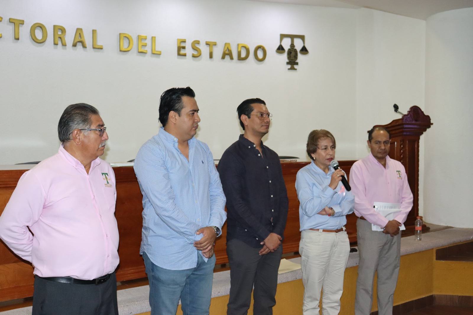 El partido del trabajo junto con el Tribunal Electoral imparten importante curso