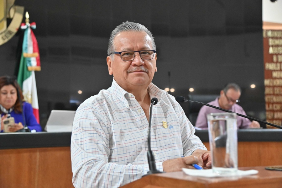 Diputado del PTBCS, Fernando Hoyos Aguilar