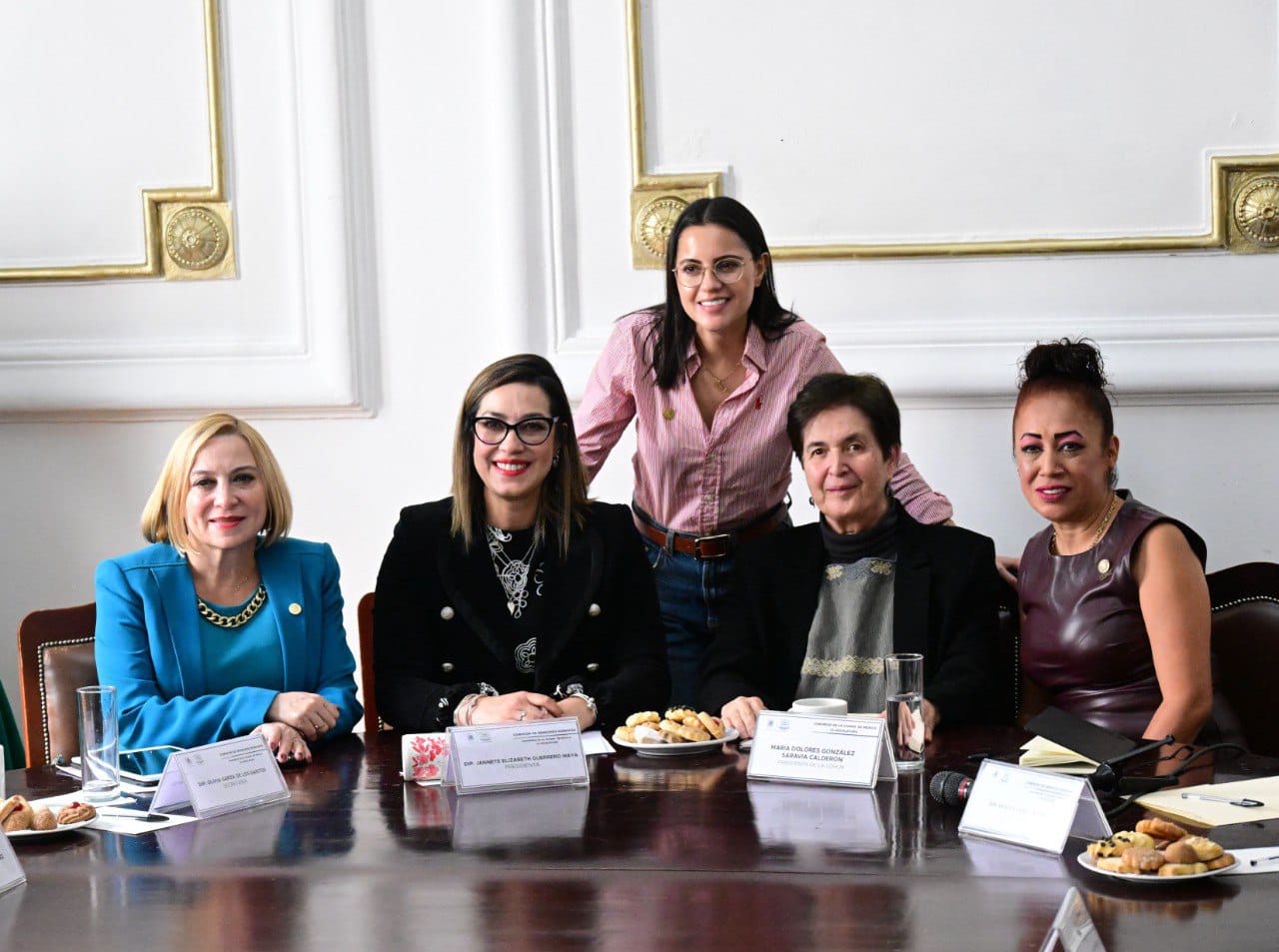 Diputada Jannete Guerrero Maya