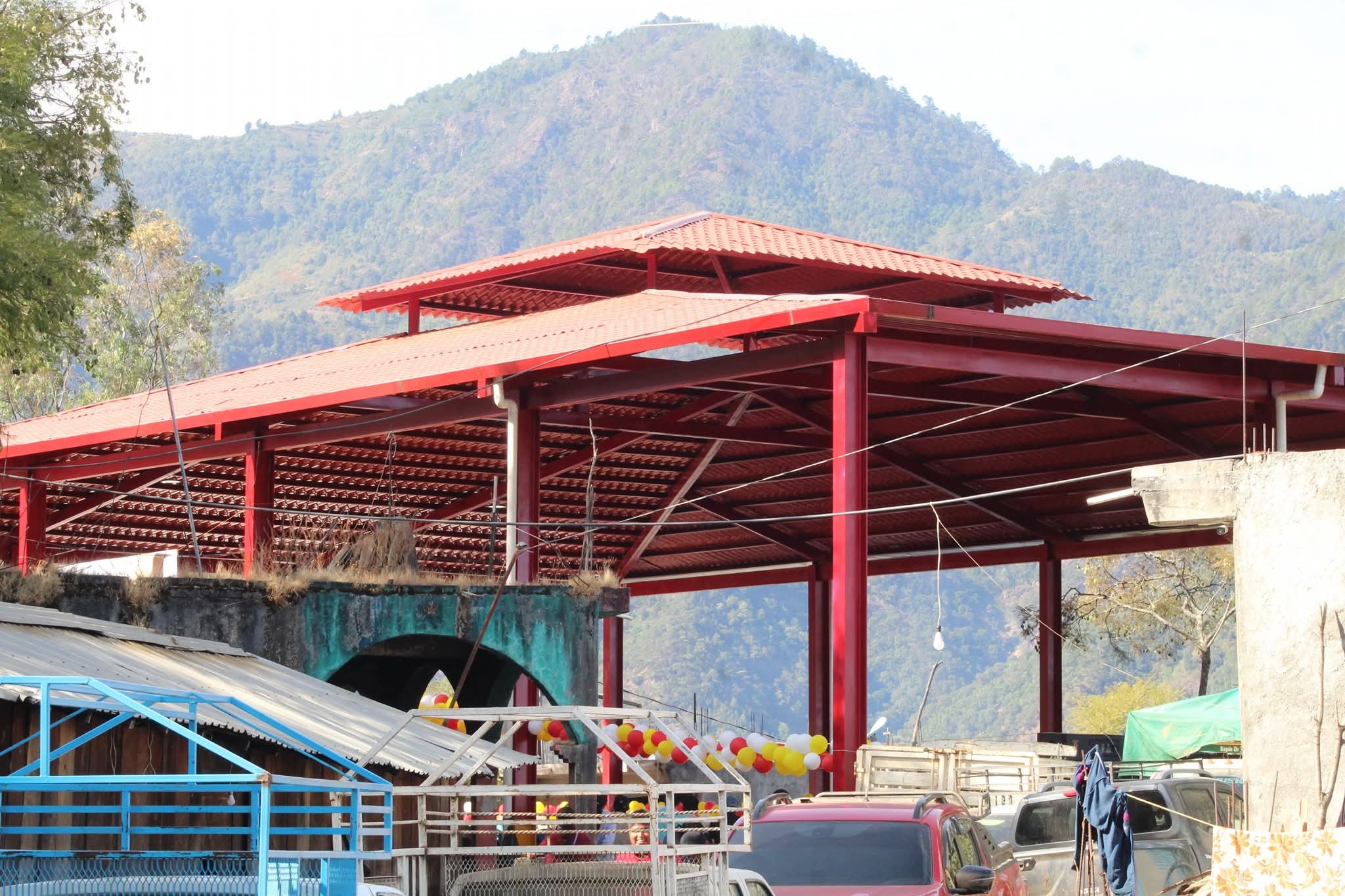 El alcalde Petista de Cochoapa el Grande, Javier Gálvez García, hizo entrega de una obra muy importante a la comunidad de Tierra Blanca.