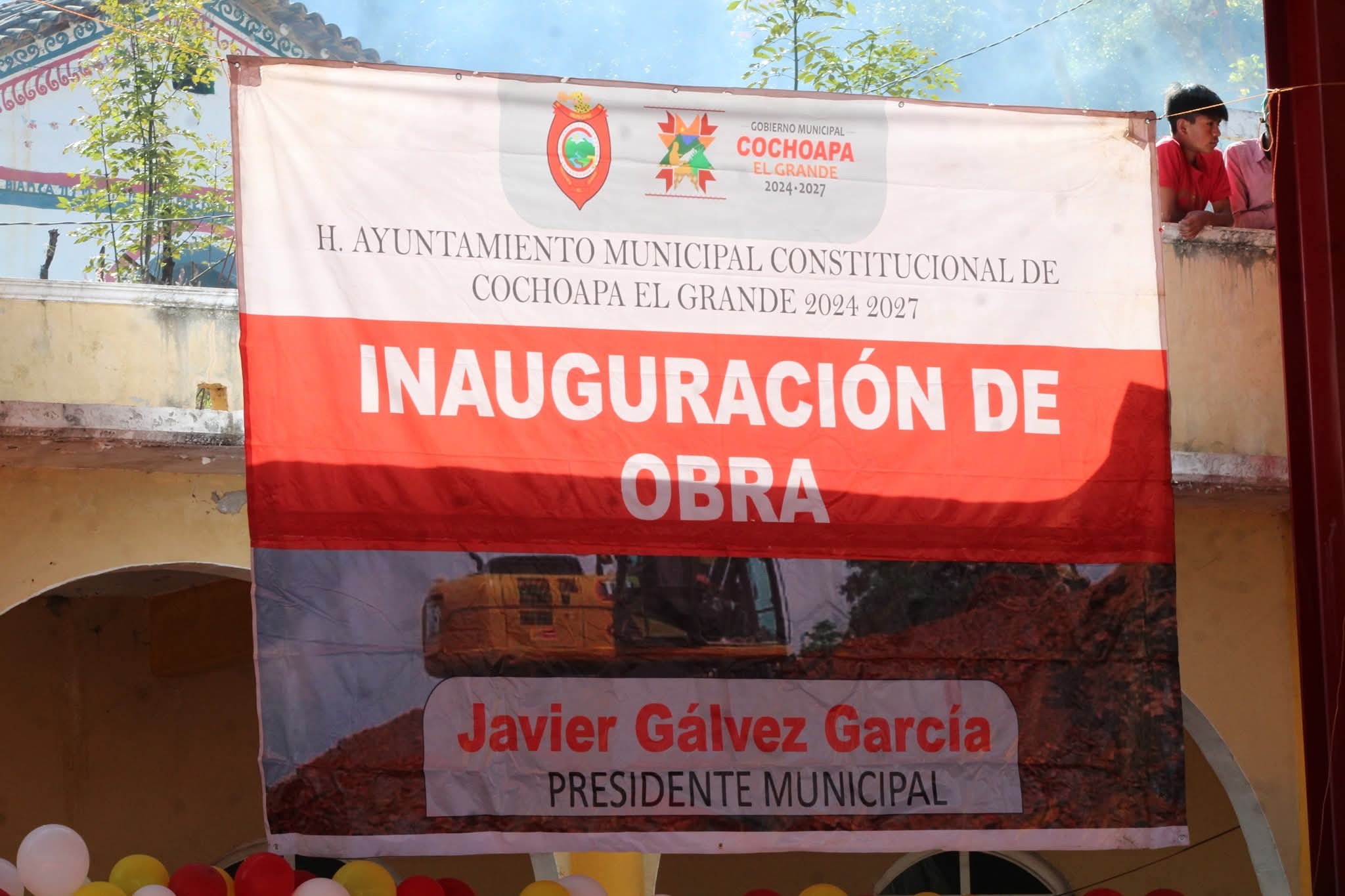 El alcalde Petista de Cochoapa el Grande, Javier Gálvez García, hizo entrega de una obra muy importante a la comunidad de Tierra Blanca.