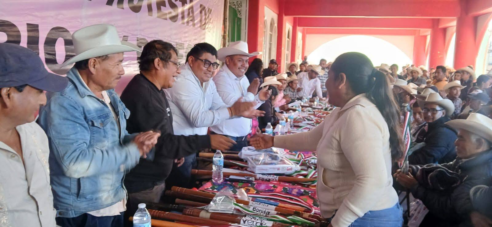 Presidente petista llevó a cabo La Toma de Protesta a Comisarios y Delegados, electos en ejercicio democrático
