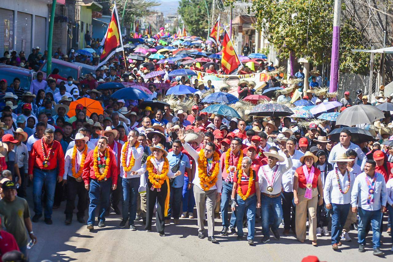 petistas abarrotaron la Marcha de la Lealtad en Tlapa, Guerrero.