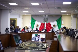 Francisco Téllez Sánchez impulsa iniciativa para proteger la salud infantil en Hidalgo