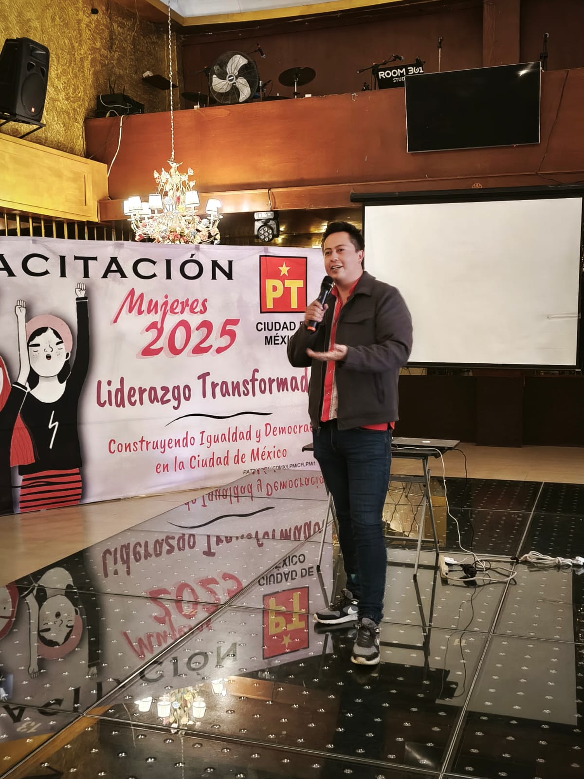 Desde el Concejo de Iztapalapa, Irving Pacheco promueve valores cívicos, diversidad e identidad comunitaria