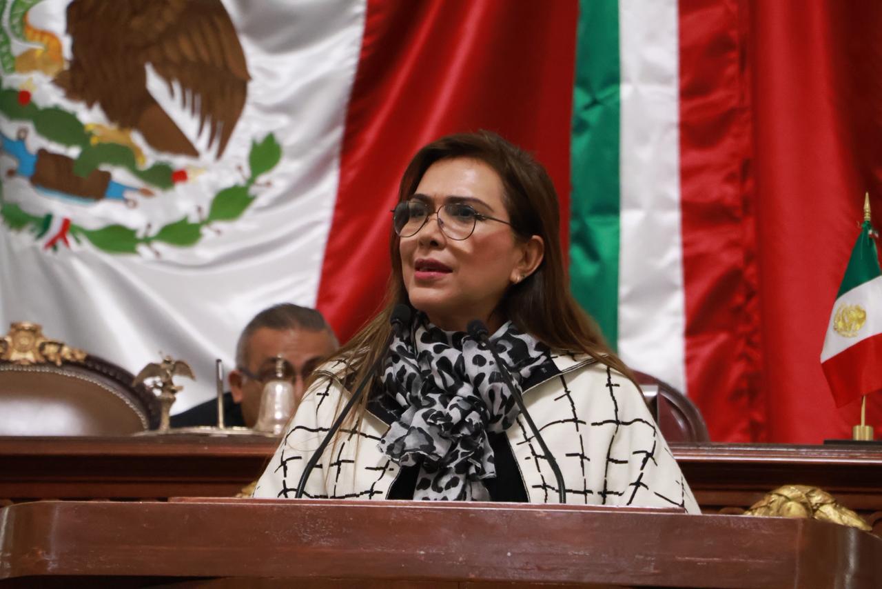 Diputada Miriam Saldaña (PT) impulsa la creación del Escudo y la Bandera de la Ciudad de México
