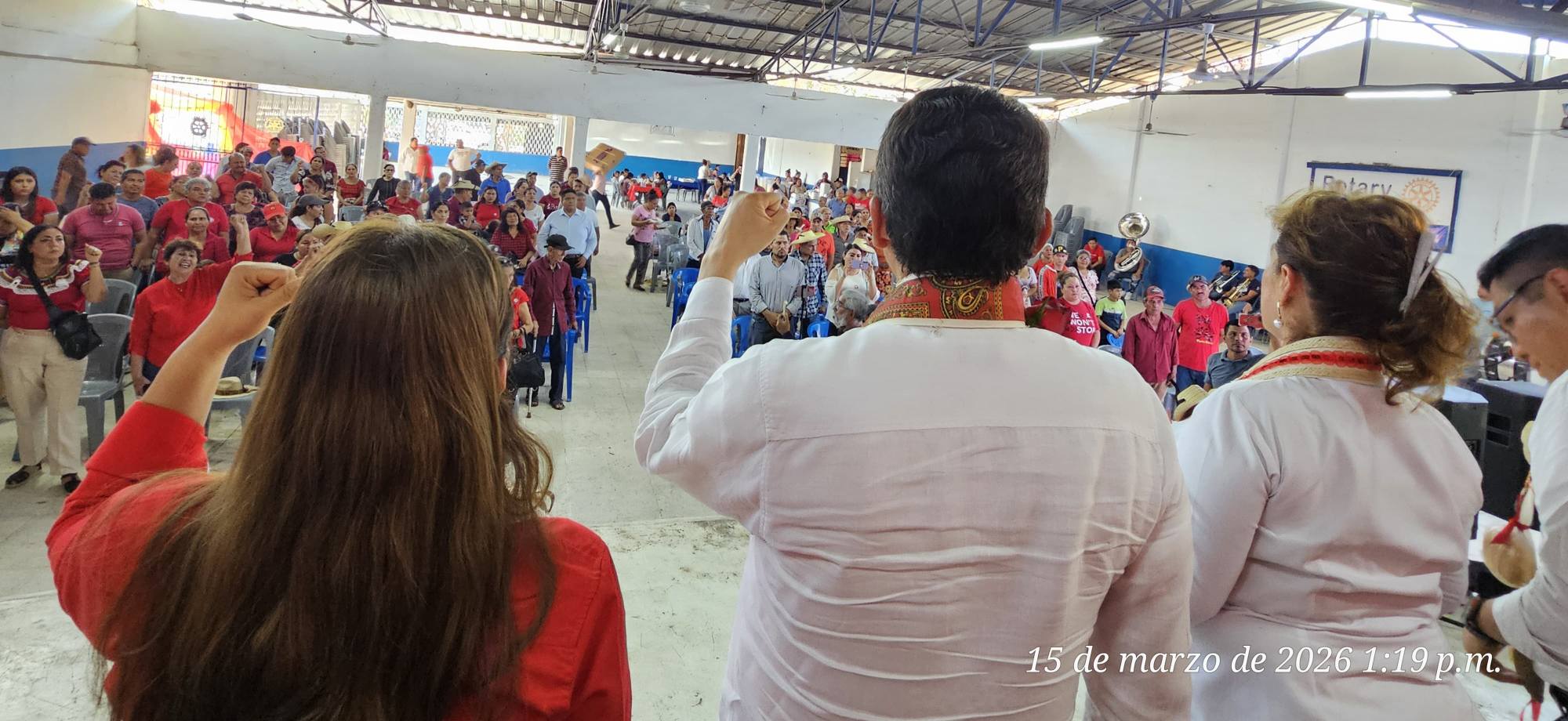 Ciudad Altamirano, con un rotundo éxito, El Comisionado Político del PT, El Maestro Victoriano Wences Real, preside la conmemoración por los 35 años de este instituto político.