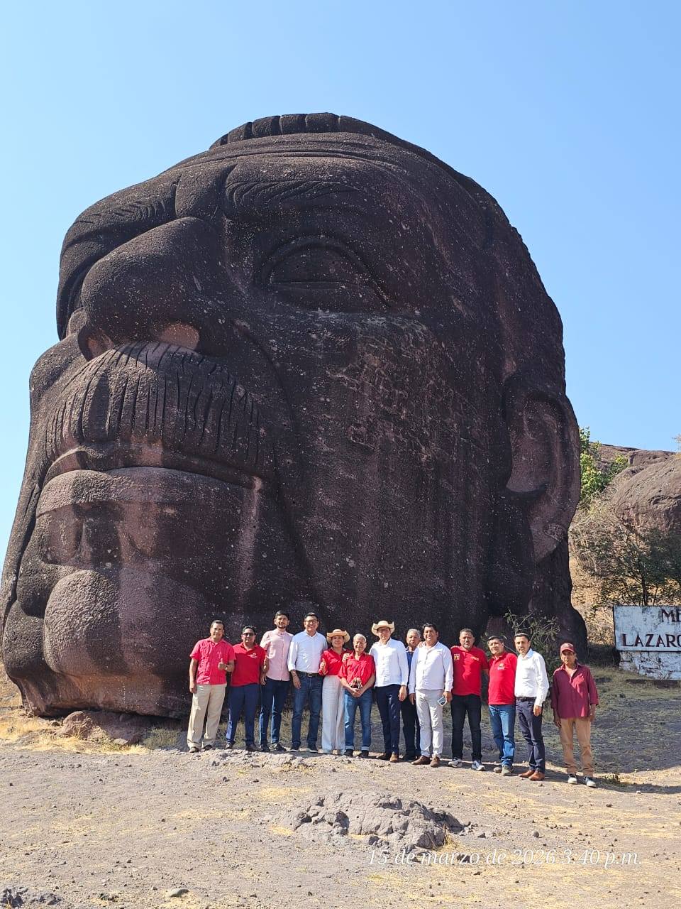 Ciudad Altamirano, con un rotundo éxito, El Comisionado Político del PT, El Maestro Victoriano Wences Real, preside la conmemoración por los 35 años de este instituto político.
