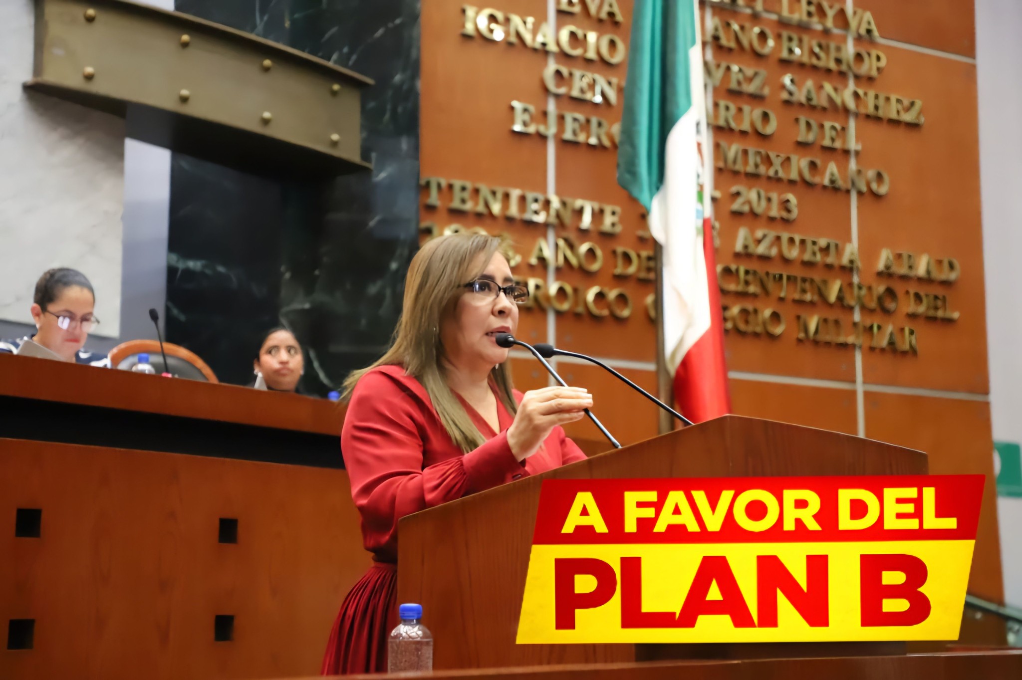 Diputada petista a favor del Plan B