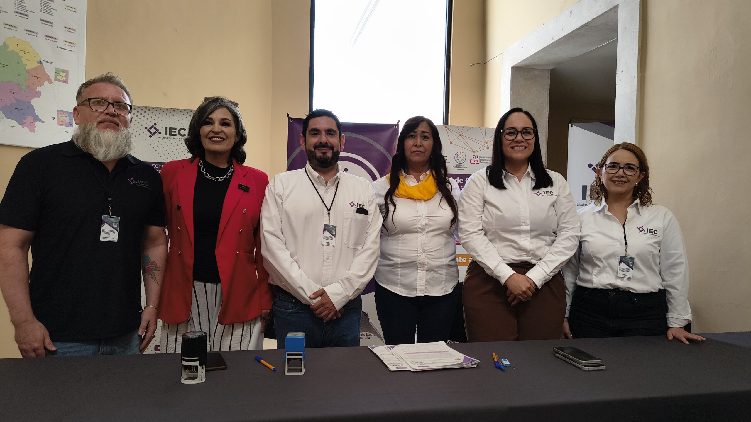 registro Esthela Flores Distrito 12 Ramos Arizpe
