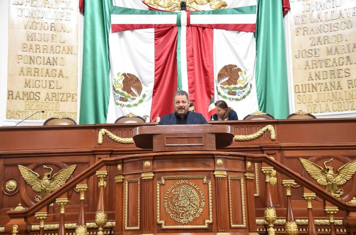 Diputado Ernesto Villarreal Cantú propone reconocer el derecho a la sombra como garantía de salud, justicia climática y bienestar en la Ciudad de México