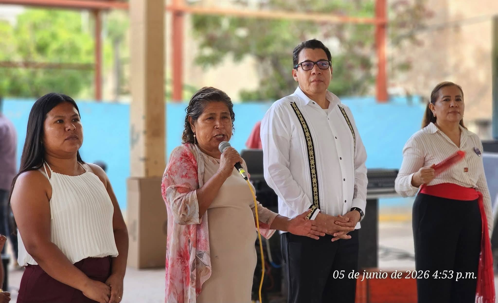"Amor con Amor se Paga", Tlaquilzingo, Tlapa, invita a una convivencia a sus amigos, la diputada Leticia Mosso Hernández y al Comisionado del PT, al Maestro Victoriano Wences Real.