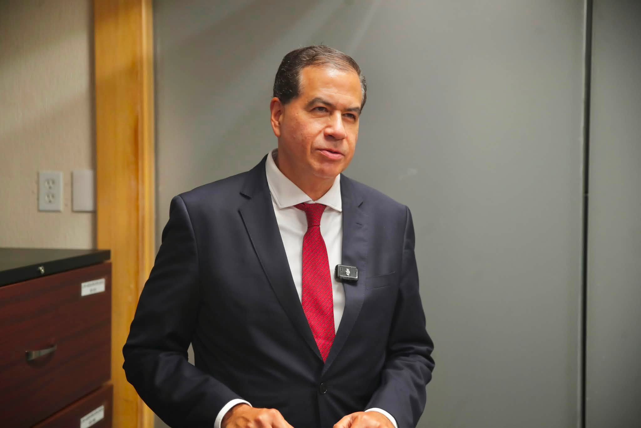 Ricardo Mejía presenta juicio político contra diputados de Coahuila desde la Cámara de Diputados.