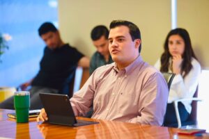 Luis Ortiz Zorrilla en la Comisión de Inspección y Verificación durante la presentación del informe semestral del Departamento de Alcoholes.