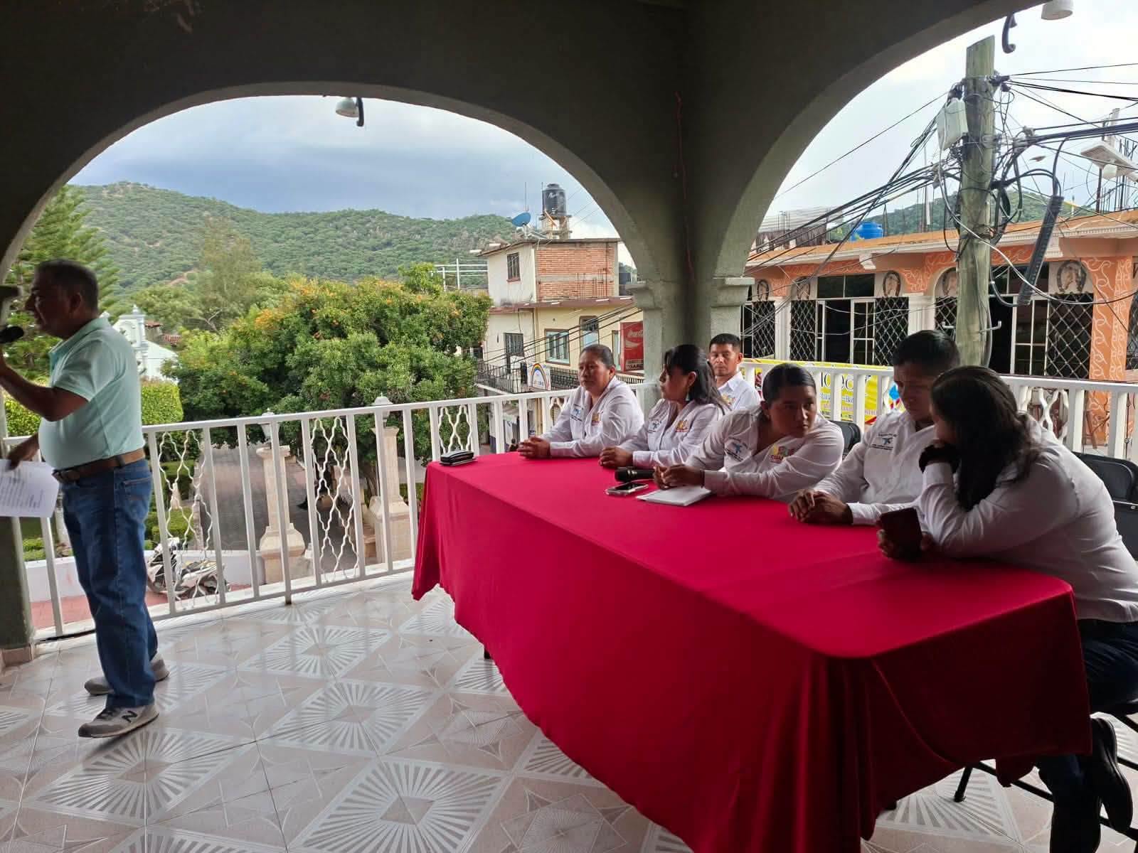 Gobierno Municipal petista 2004-2027 fortalece la organización del pueblo.
