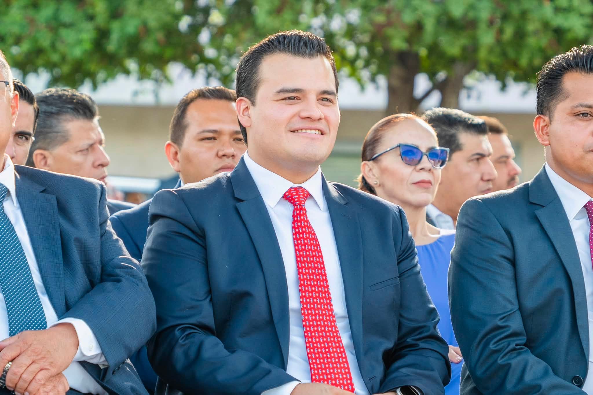 Luis Ortiz Zorrilla participa en la Lectura del Bando Solemne realizada el 1 de septiembre de 2026 en la Explanada de la Plaza Mayor de Torreón, Coahuila.