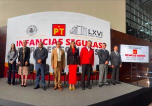Evento encabezado por PT Hidalgo para promover una iniciativa de protección digital infantil y educación responsable en el uso de tecnologías.