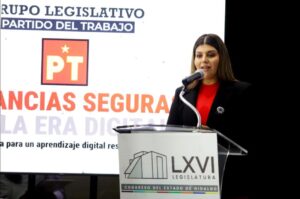 Representantes de PT Hidalgo, especialistas y organizaciones civiles durante la presentación de la iniciativa para proteger a las infancias en entornos digitales.