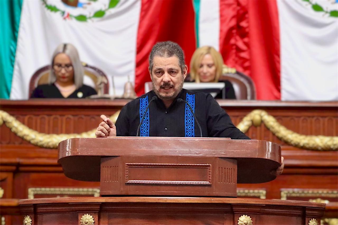 Diputado Ernesto Villarreal propone módulos permanentes para atender a mujeres ante acoso y violencia en paraderos de transporte público de la CDMX
